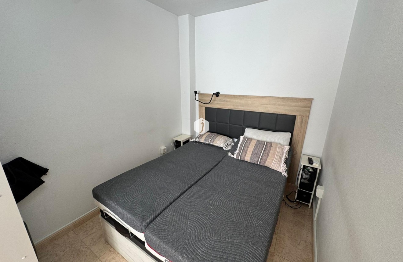 Segunda mano - Ático -
Torrevieja - Estacion de autobuses