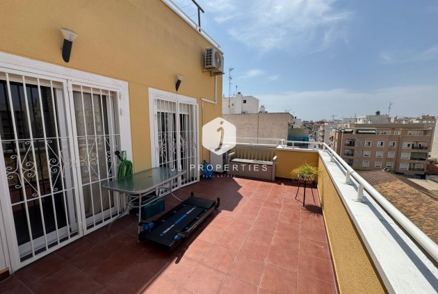 Segunda mano - Ático -
Torrevieja - Estacion de autobuses