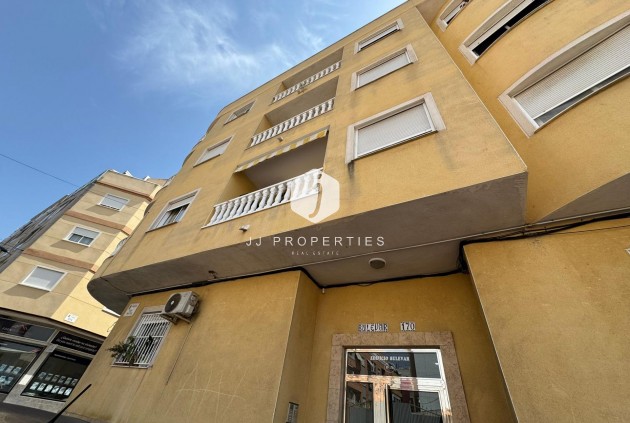 Segunda mano - Ático -
Torrevieja - Estacion de autobuses