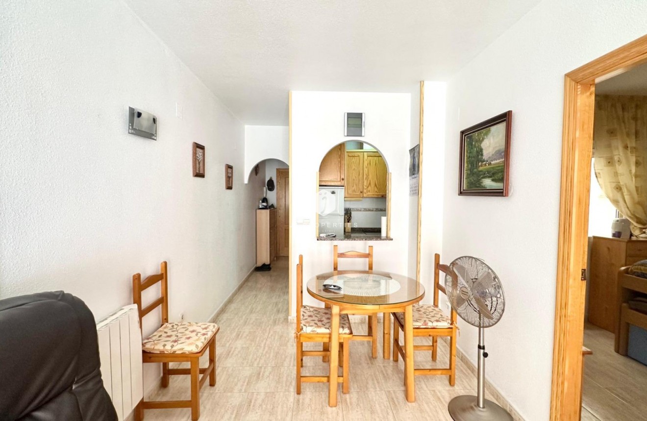 Segunda mano - Apartamento / piso -
Torrevieja - Estacion de autobuses