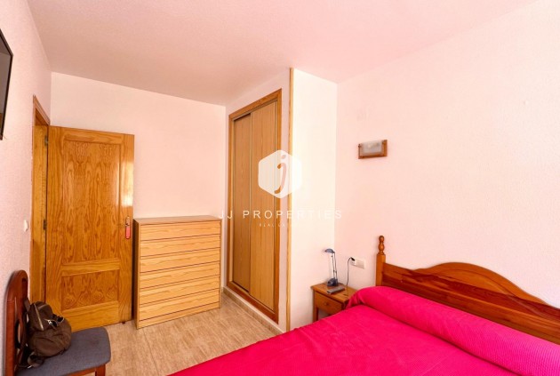 Segunda mano - Apartamento / piso -
Torrevieja - Estacion de autobuses