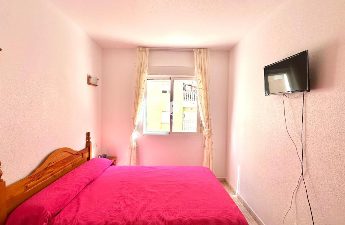 Segunda mano - Apartamento / piso -
Torrevieja - Estacion de autobuses