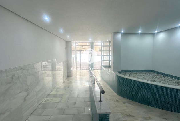 Segunda mano - Apartamento / piso -
Torrevieja - Estacion de autobuses