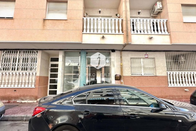 Segunda mano - Apartamento / piso -
Torrevieja - Estacion de autobuses