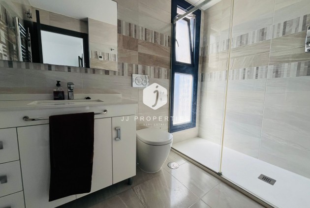 D'occasion - Appartement -
Punta Prima - Costa Blanca