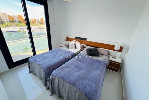 D'occasion - Appartement -
Punta Prima - Costa Blanca