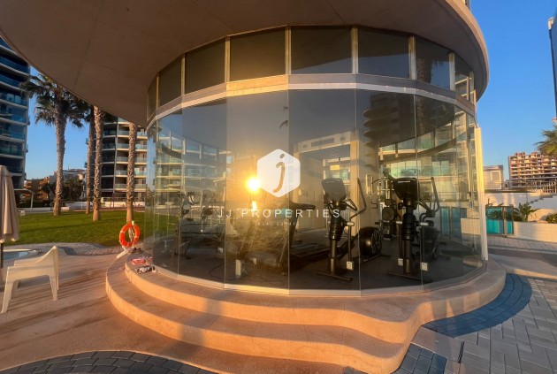 D'occasion - Appartement -
Punta Prima - Costa Blanca