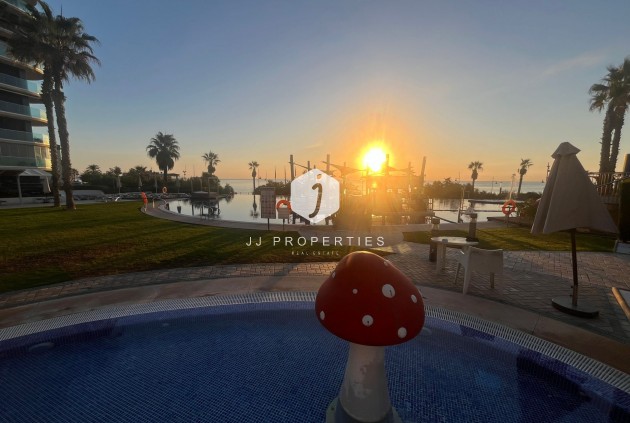 D'occasion - Appartement -
Punta Prima - Costa Blanca