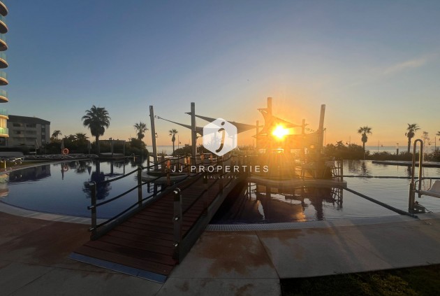 D'occasion - Appartement -
Punta Prima - Costa Blanca