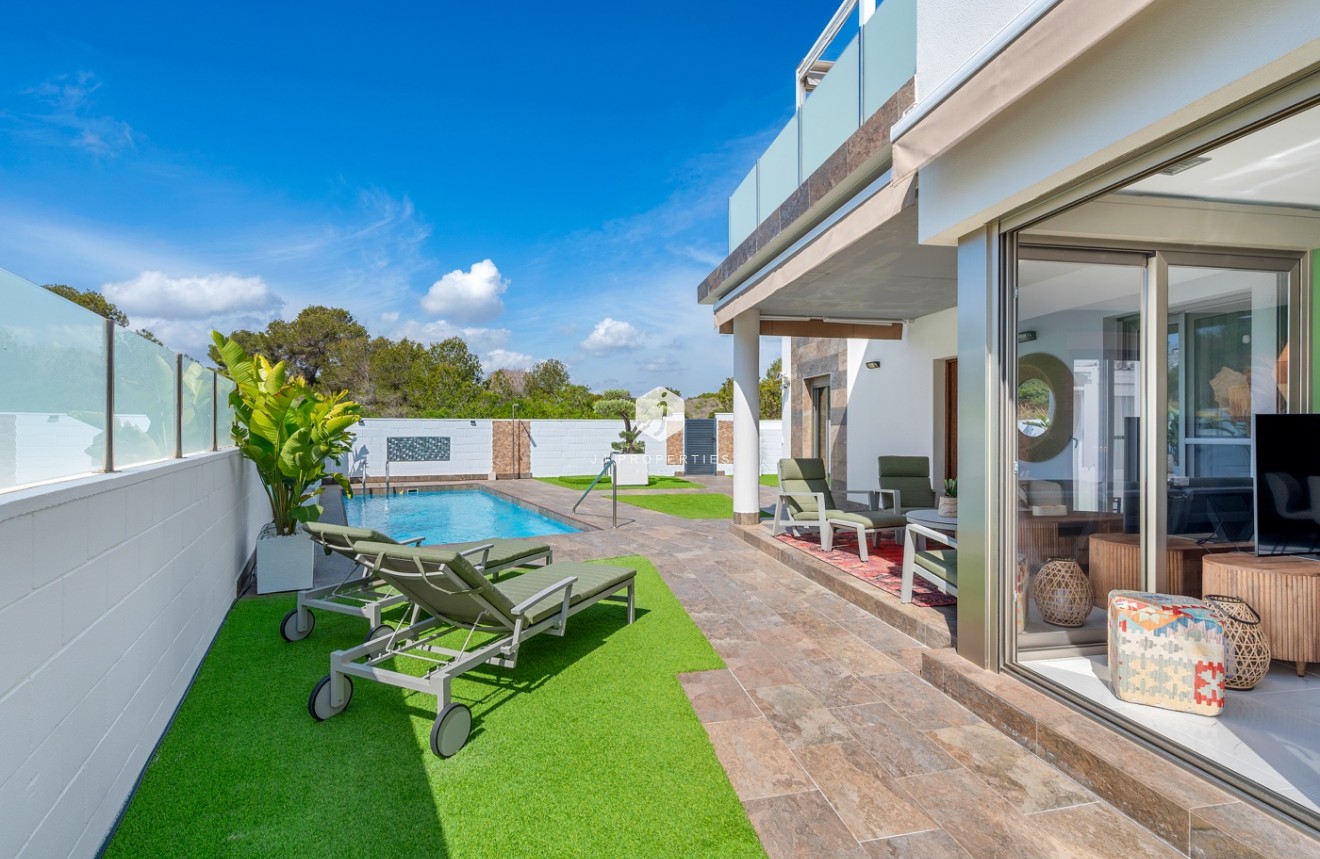 Tweedehands - Villa -
Orihuela Costa - Costa Blanca