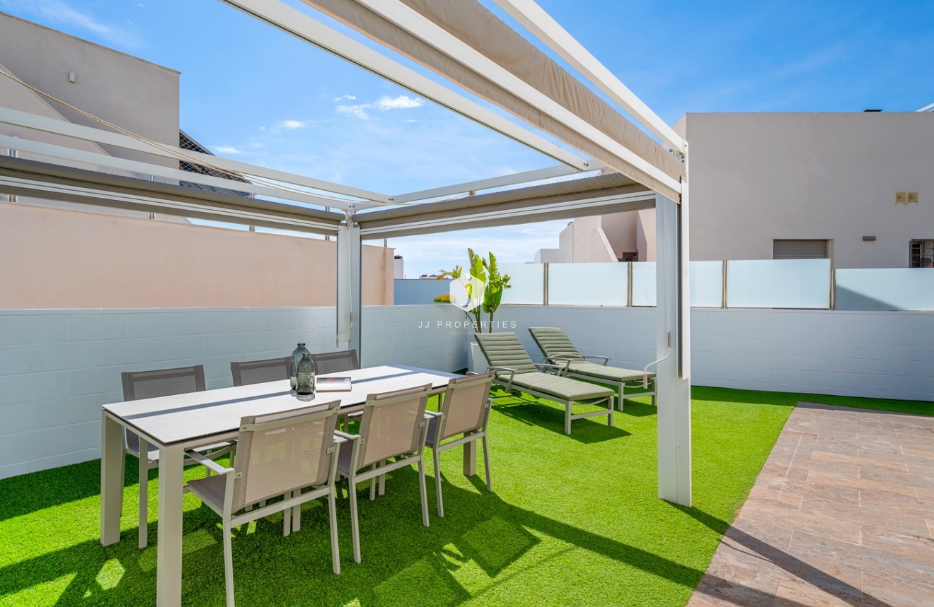 Tweedehands - Villa -
Orihuela Costa - Costa Blanca