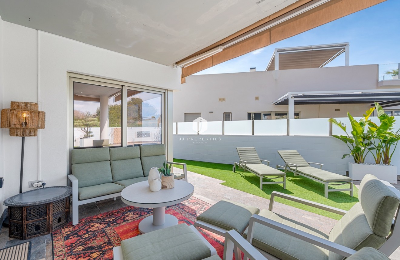 Tweedehands - Villa -
Orihuela Costa - Costa Blanca