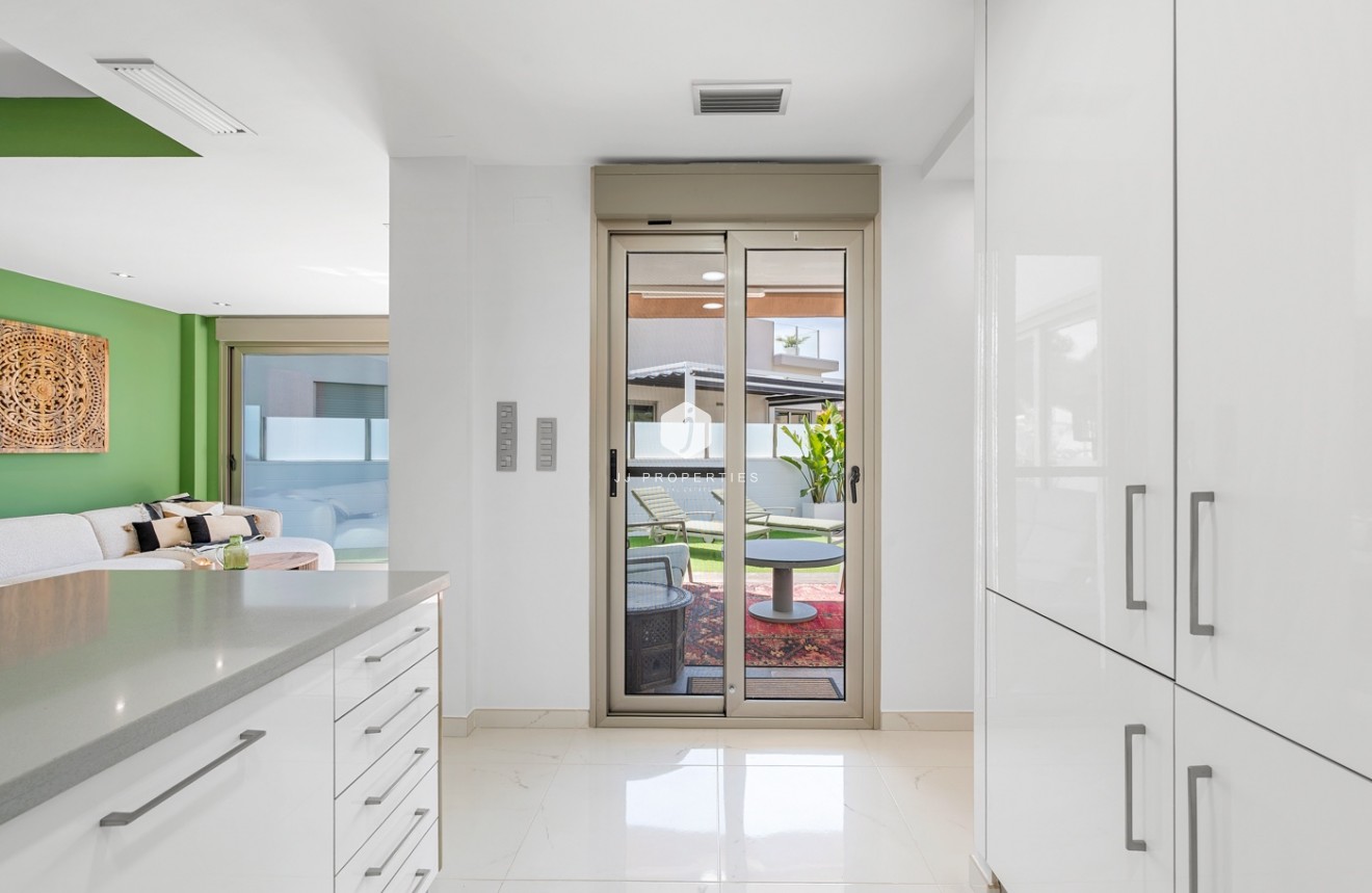 Tweedehands - Villa -
Orihuela Costa - Costa Blanca