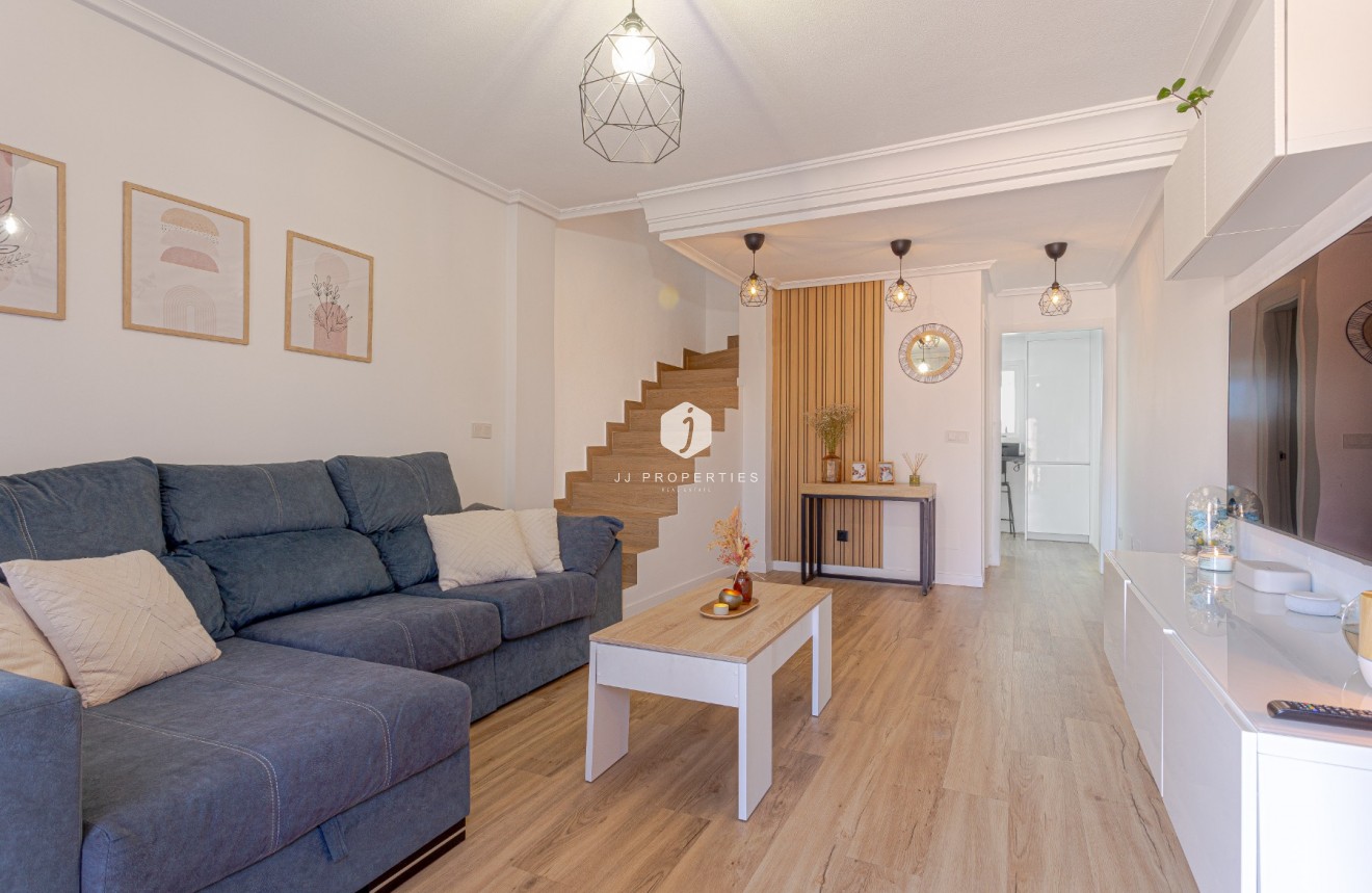 Segunda mano - Villa -
Torrevieja - Costa Blanca