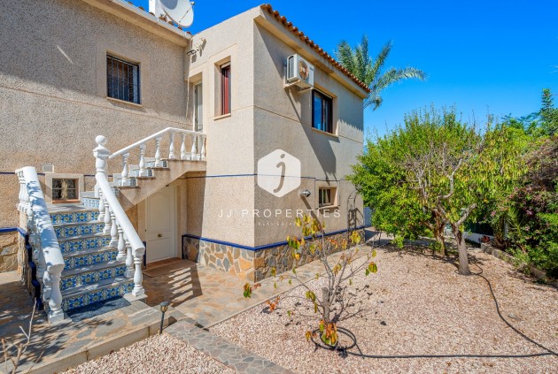 Segunda mano - Villa -
Almoradí - Inland