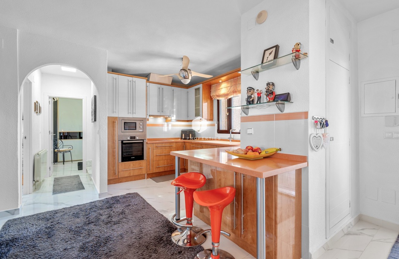 Segunda mano - Villa -
Almoradí - Inland