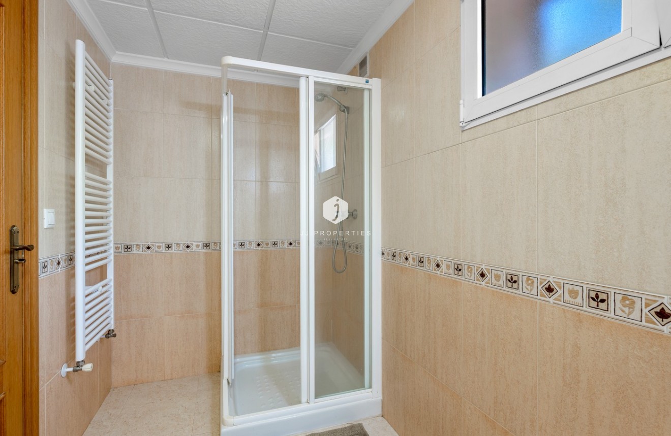 Segunda mano - Villa -
Almoradí - Inland