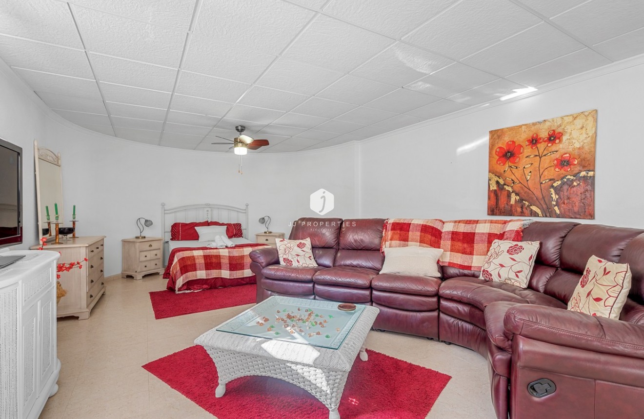 Segunda mano - Villa -
Almoradí - Inland