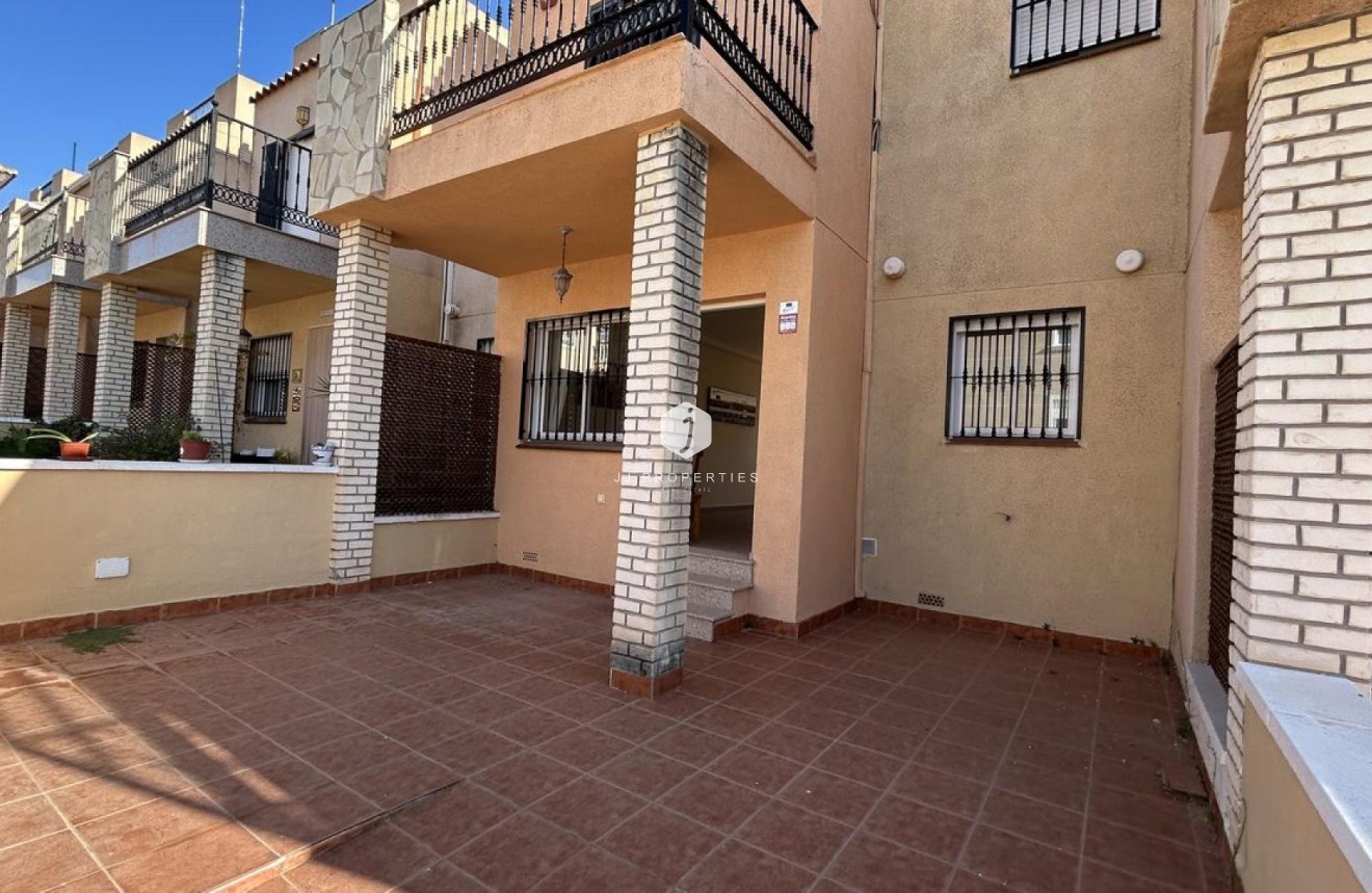 Segunda mano - Chalet -
Los Altos - Costa Blanca