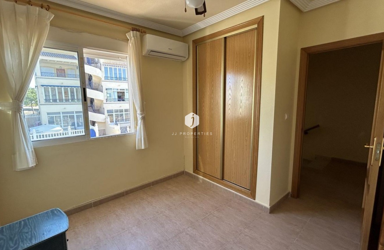 Segunda mano - Chalet -
Los Altos - Costa Blanca