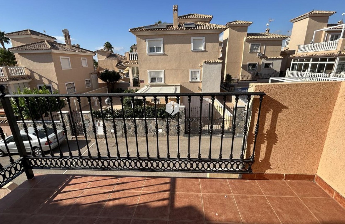 Segunda mano - Chalet -
Los Altos - Costa Blanca