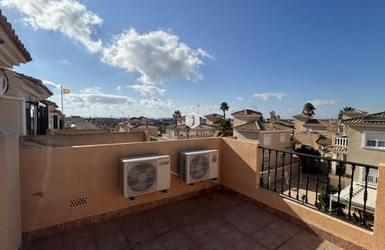 Segunda mano - Chalet -
Los Altos - Costa Blanca