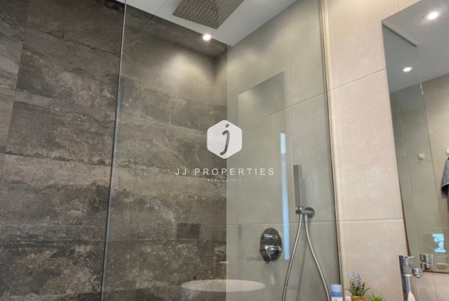 Aus zweiter Hand - Penthouse -
El Raso - Costa Blanca