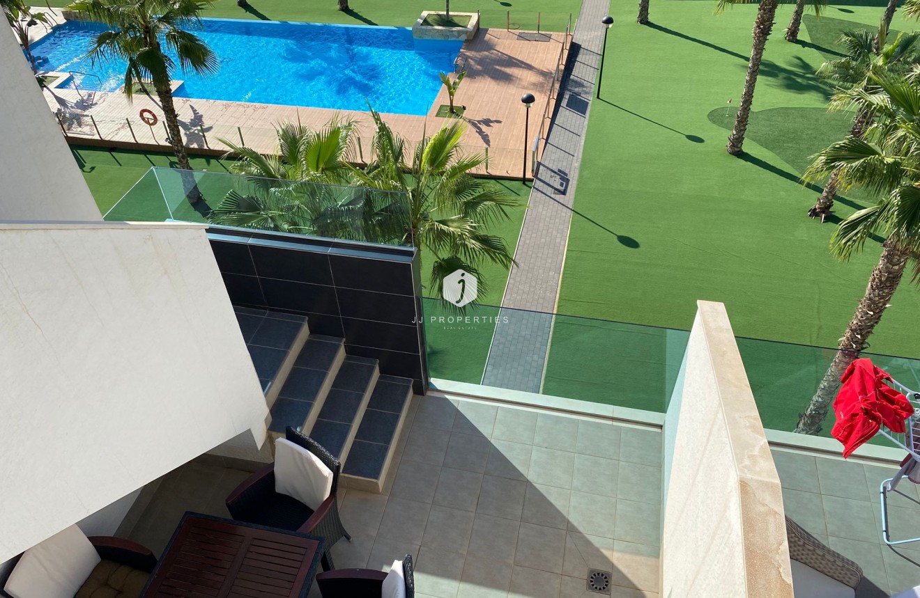 Aus zweiter Hand - Penthouse -
El Raso - Costa Blanca