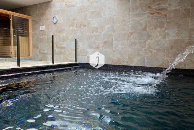 Aus zweiter Hand - Penthouse -
El Raso - Costa Blanca