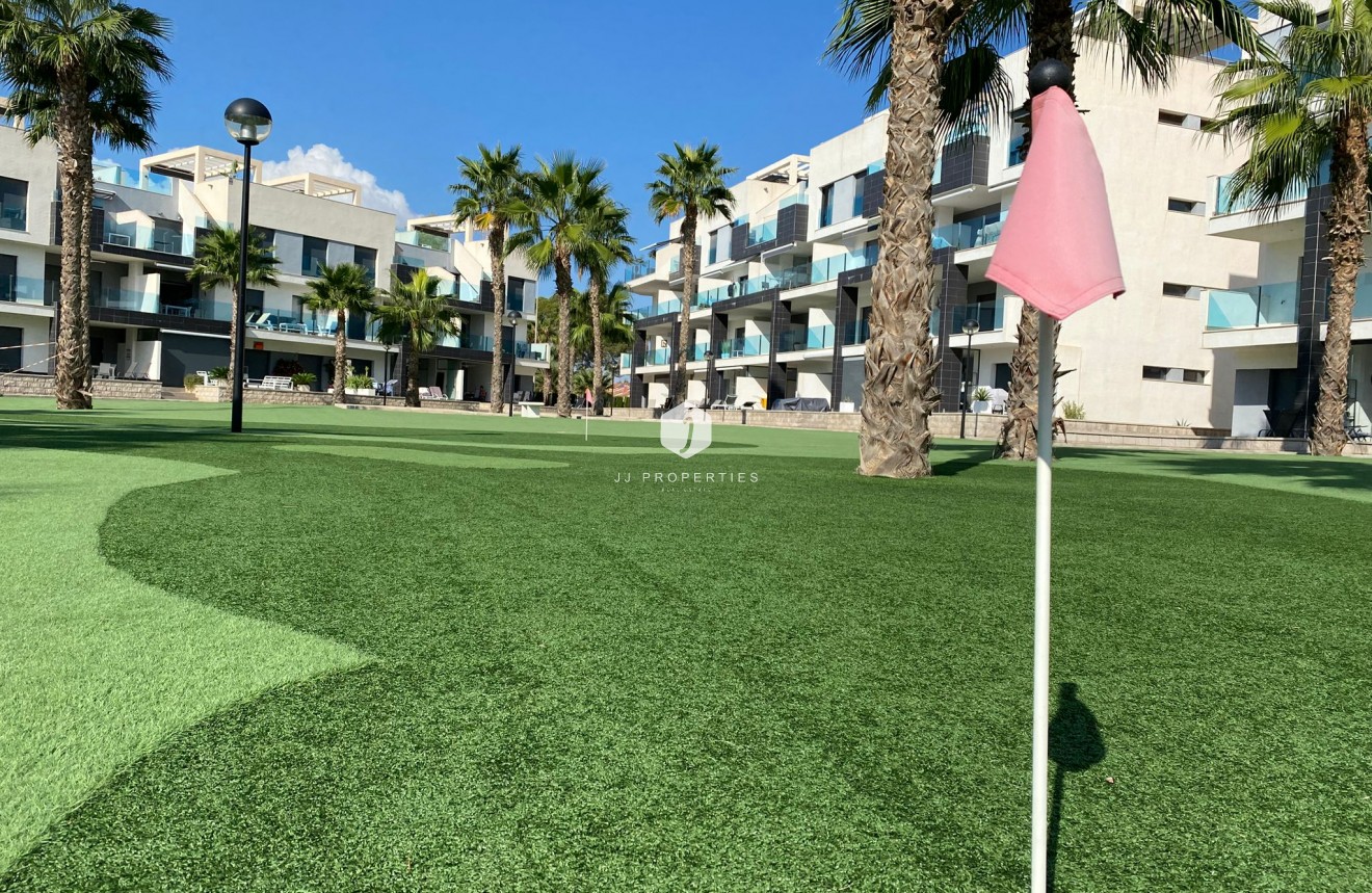 Aus zweiter Hand - Penthouse -
El Raso - Costa Blanca