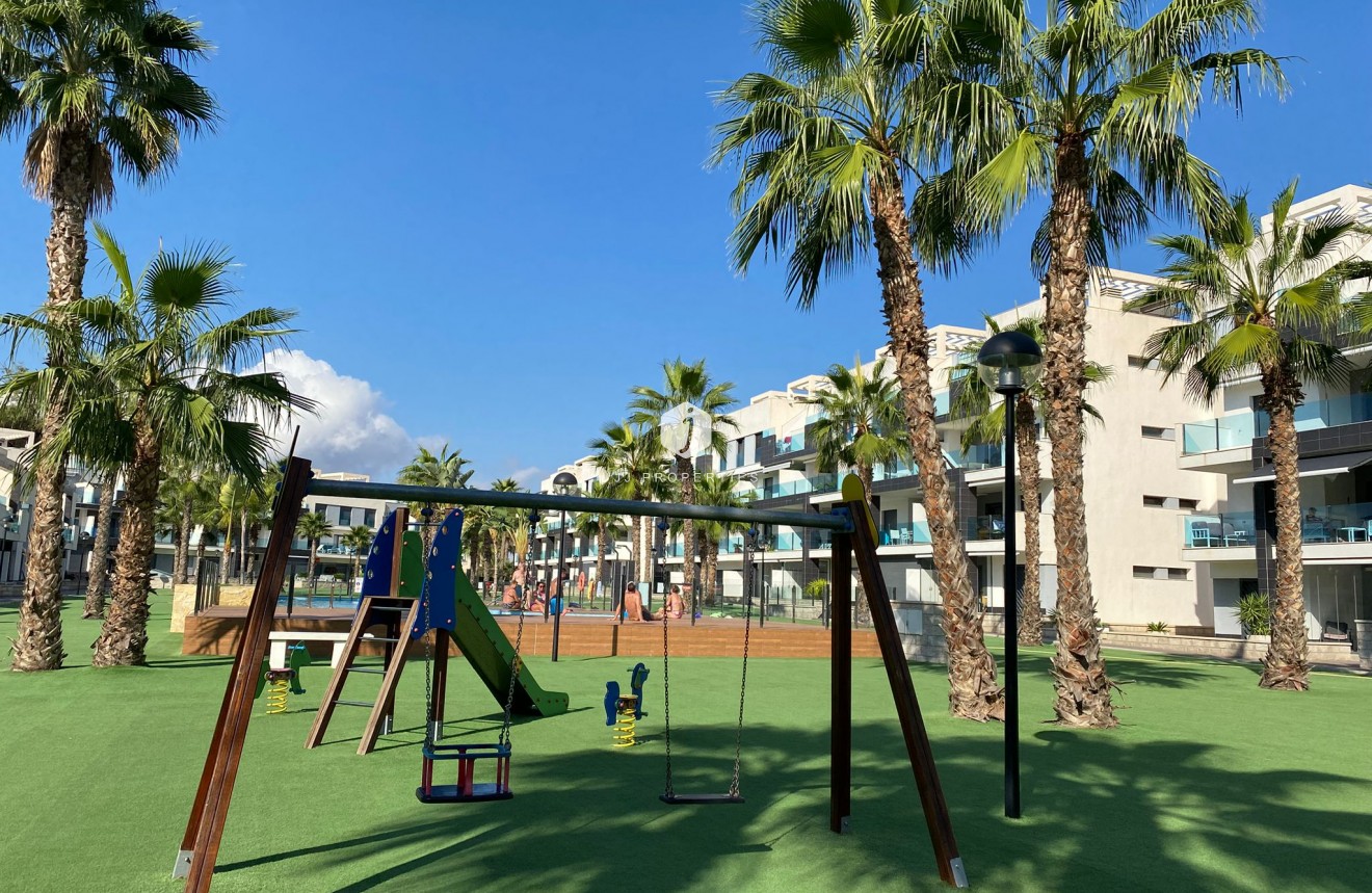 Aus zweiter Hand - Penthouse -
El Raso - Costa Blanca