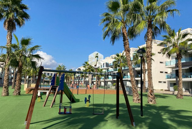 Aus zweiter Hand - Penthouse -
El Raso - Costa Blanca