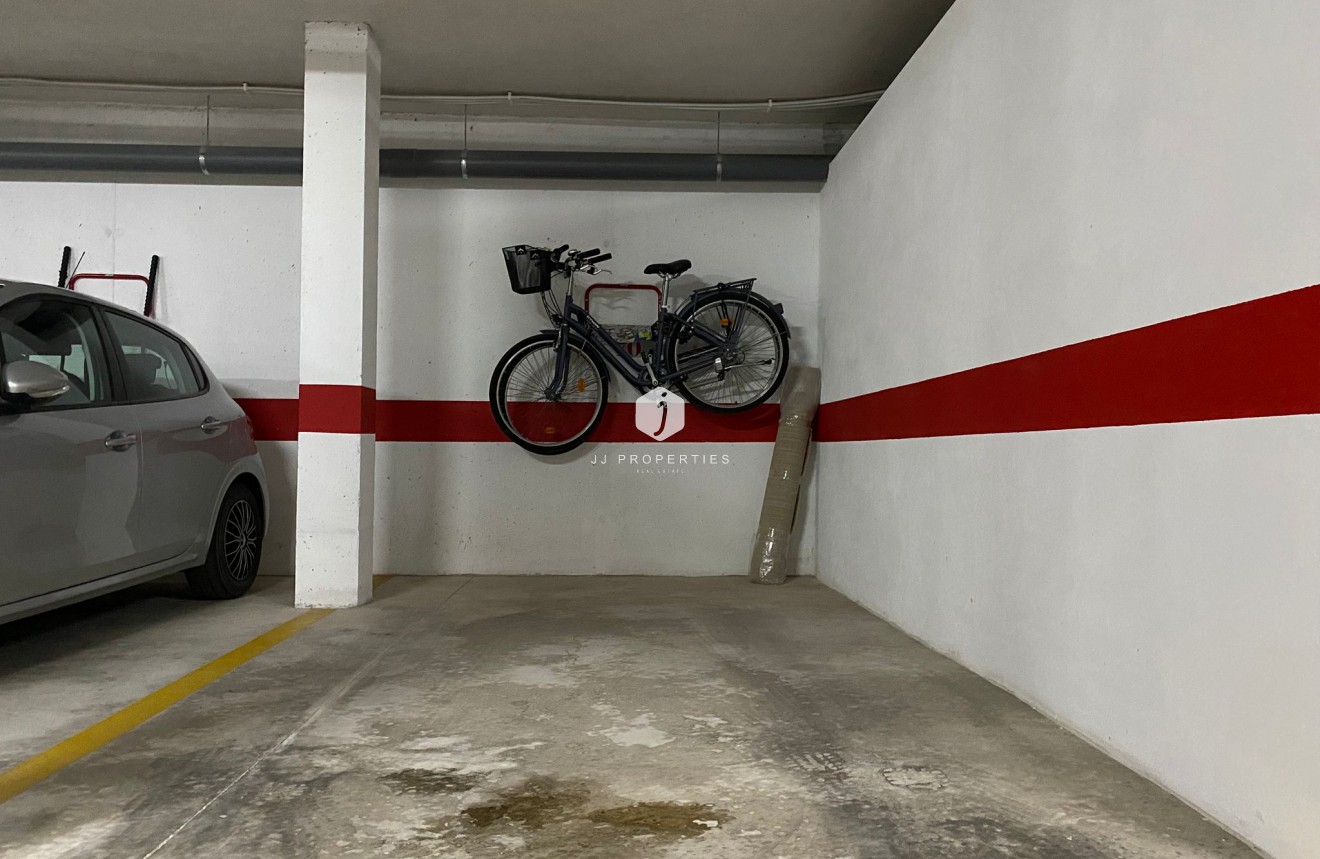 Aus zweiter Hand - Penthouse -
El Raso - Costa Blanca