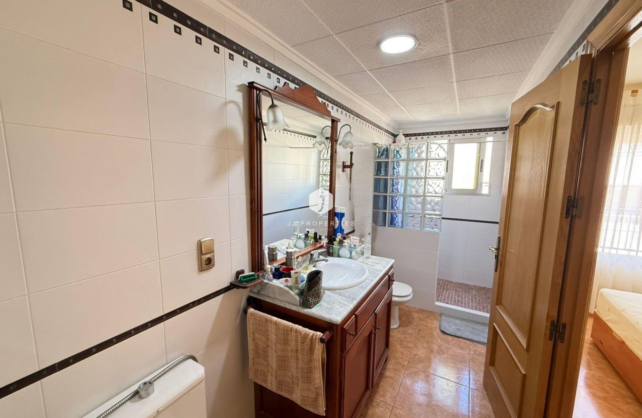 Segunda mano - Apartamento / piso -
Torrevieja - Playa del Cura