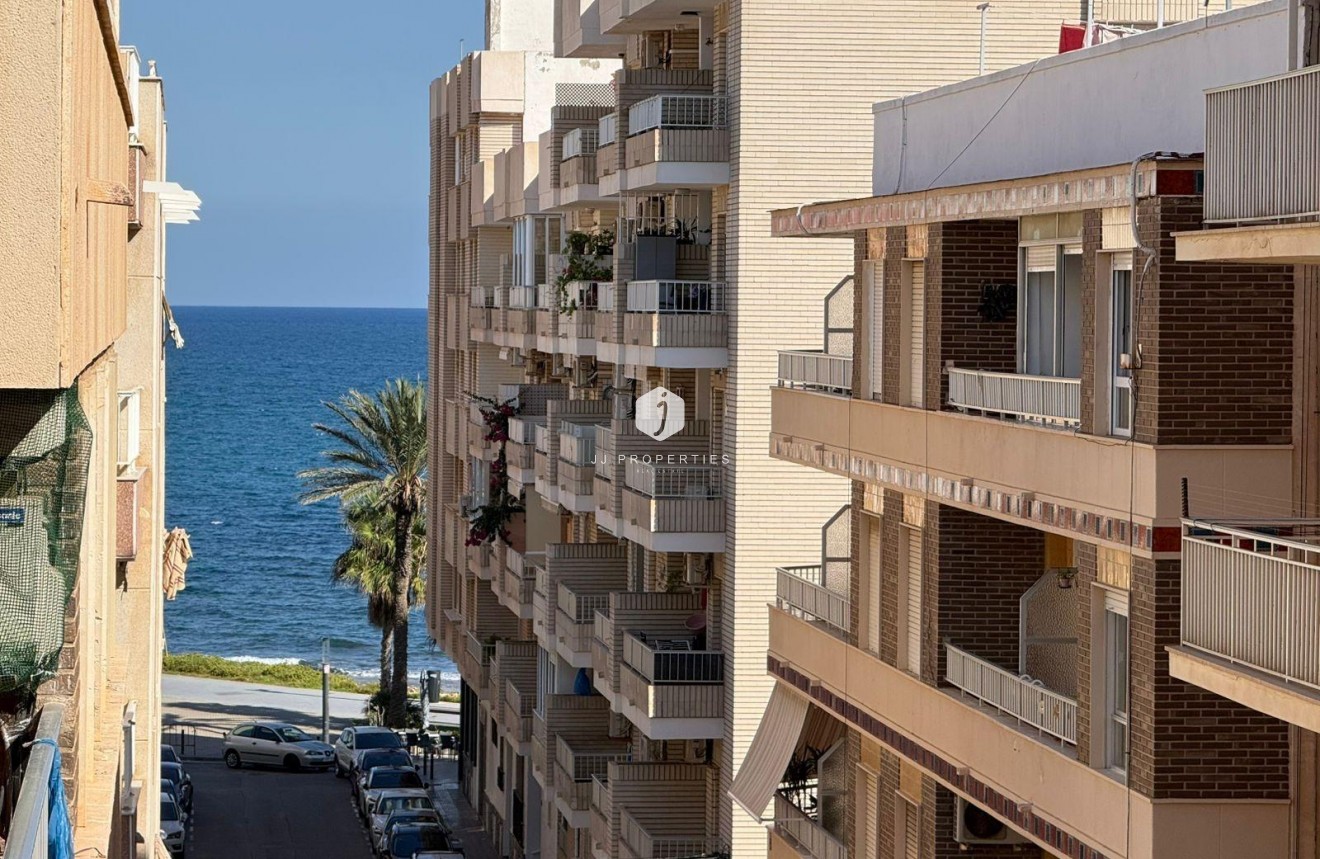 Segunda mano - Apartamento / piso -
Torrevieja - Playa del Cura