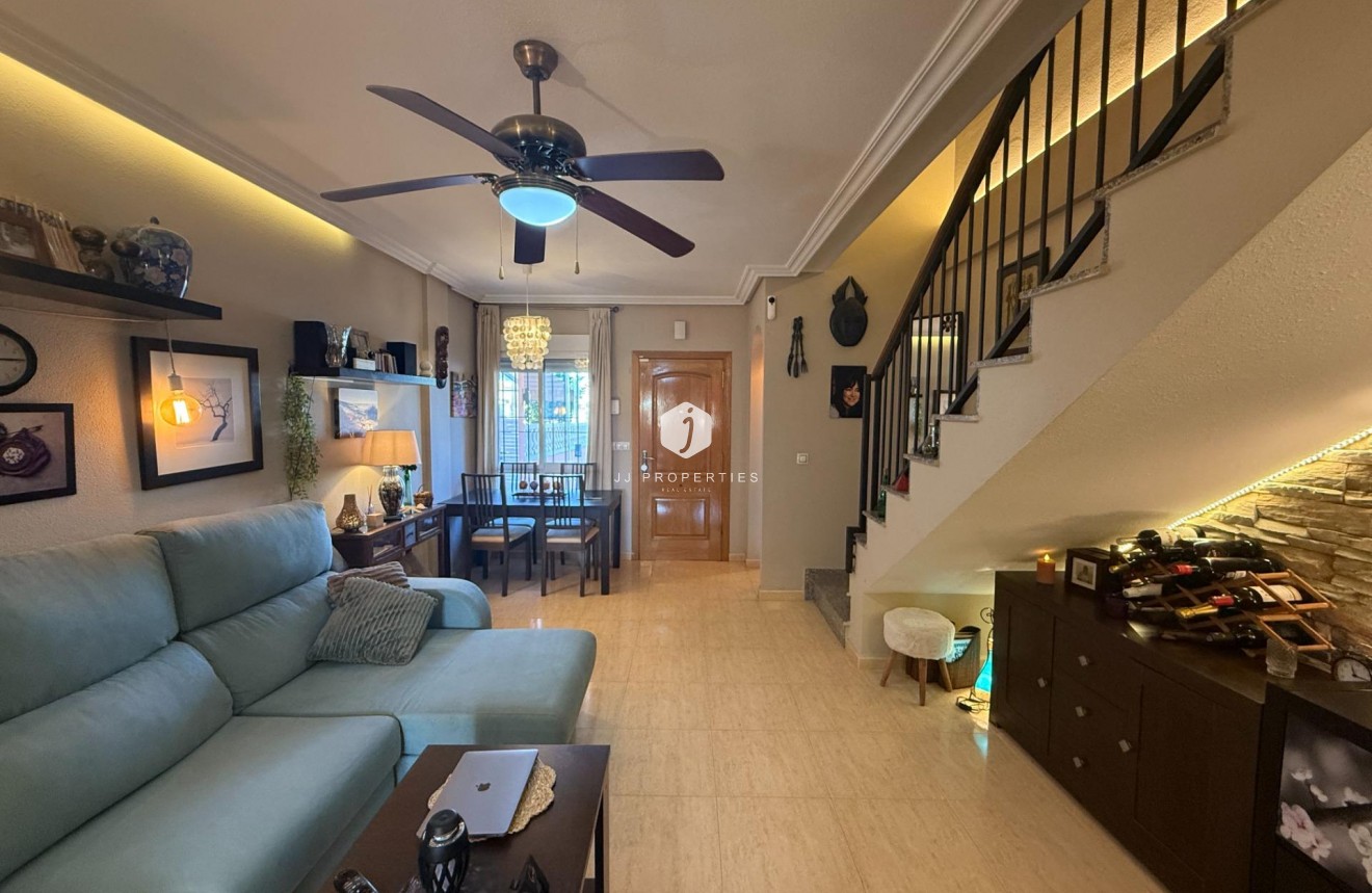 Segunda mano - Chalet -
Torrevieja - El Limonar