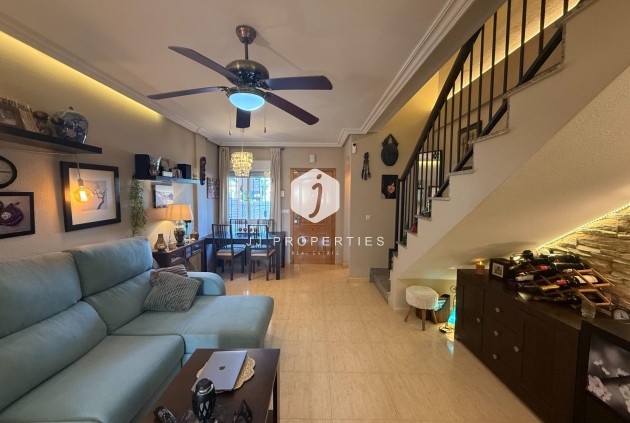 Segunda mano - Chalet -
Torrevieja - El Limonar