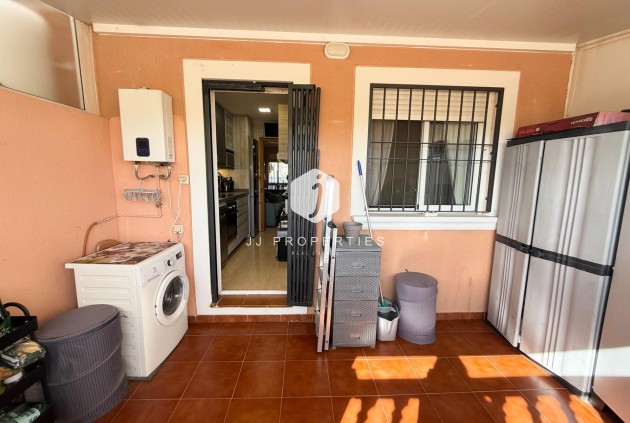 Segunda mano - Chalet -
Torrevieja - El Limonar