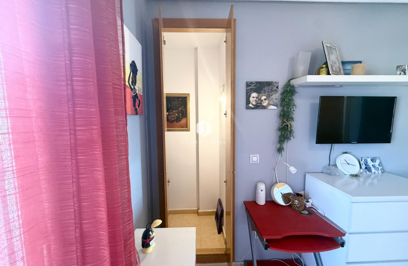 Segunda mano - Chalet -
Torrevieja - El Limonar