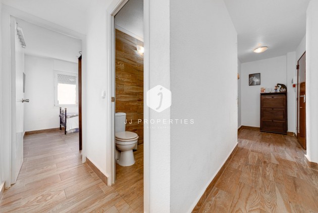 D'occasion - Appartement -
Torrevieja - Playa del Cura