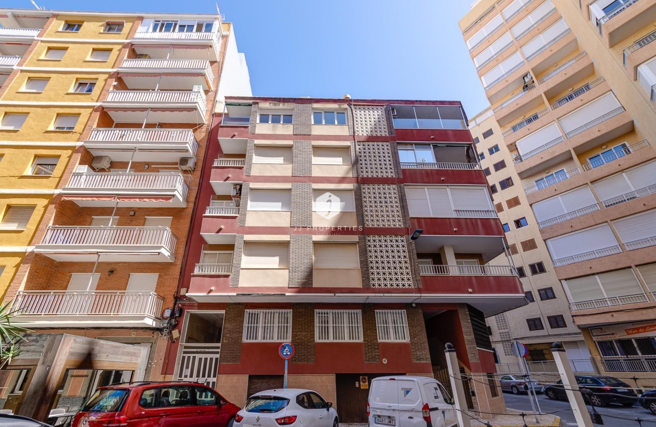 D'occasion - Appartement -
Torrevieja - Playa del Cura