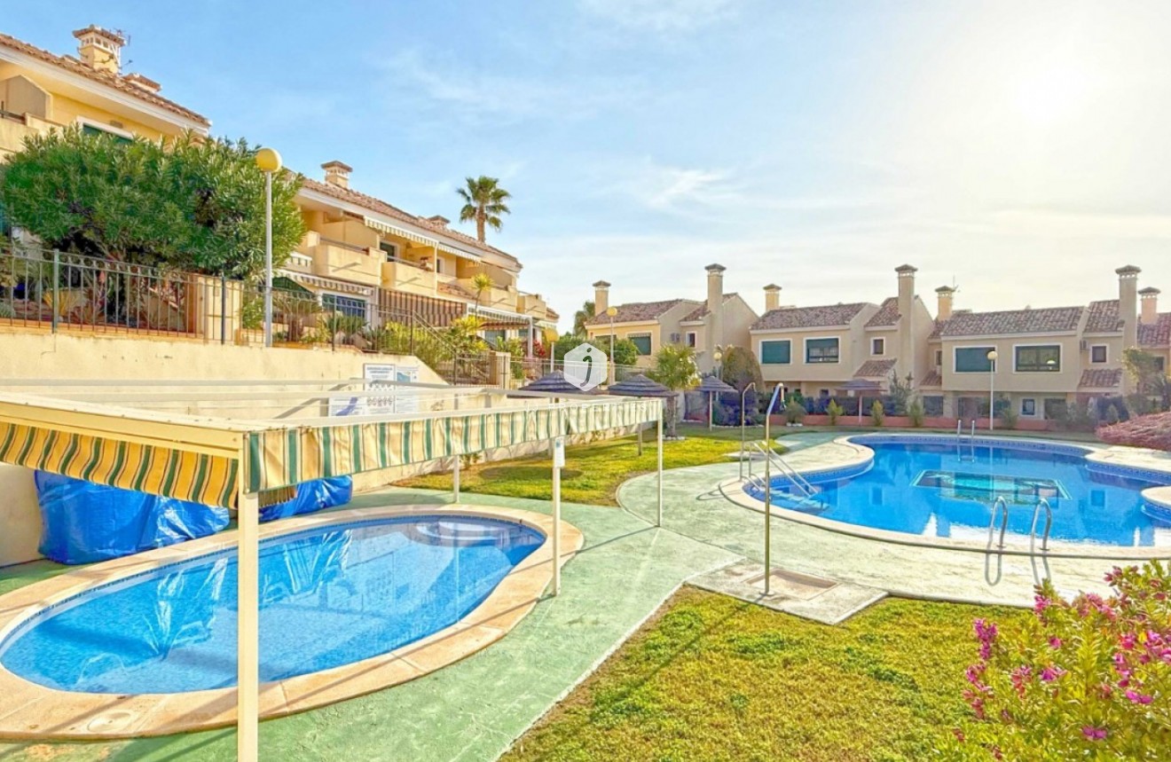 Segunda mano - Apartamento / piso -
Orihuela Costa - Costa Blanca