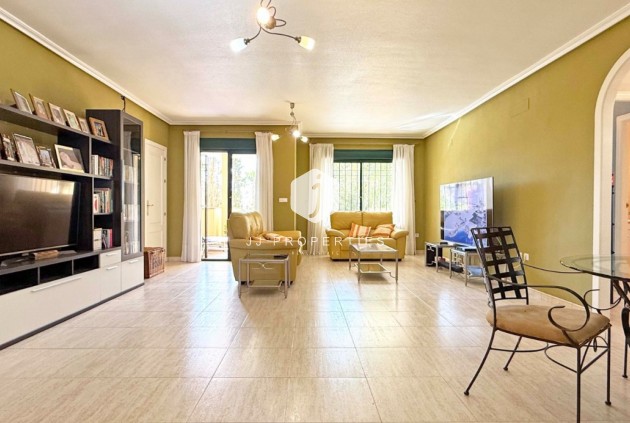 Segunda mano - Apartamento / piso -
Orihuela Costa - Costa Blanca