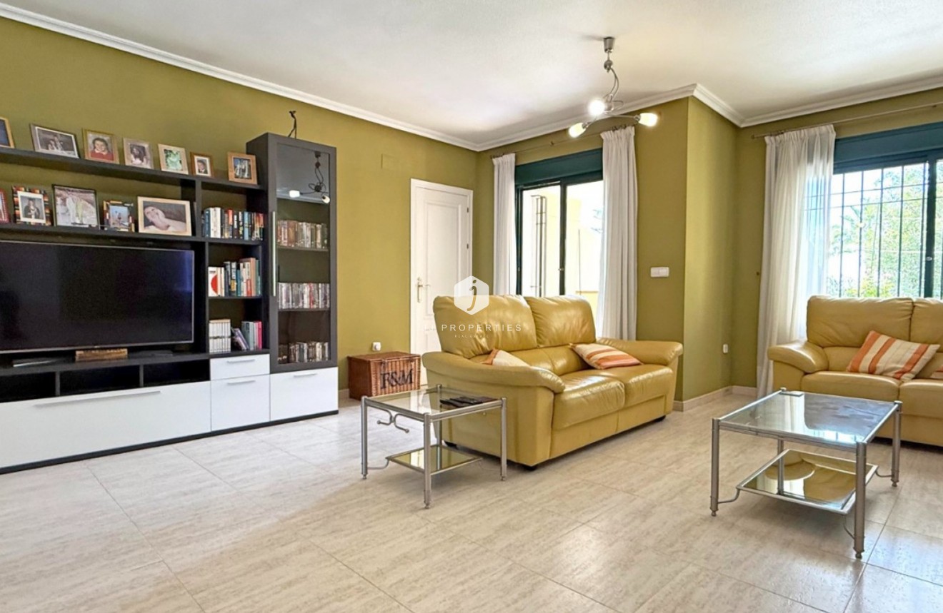 Segunda mano - Apartamento / piso -
Orihuela Costa - Costa Blanca