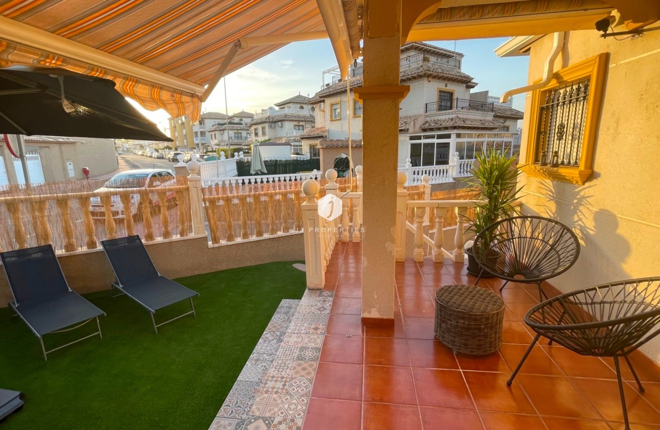 Segunda mano - Chalet -
Orihuela Costa - Costa Blanca