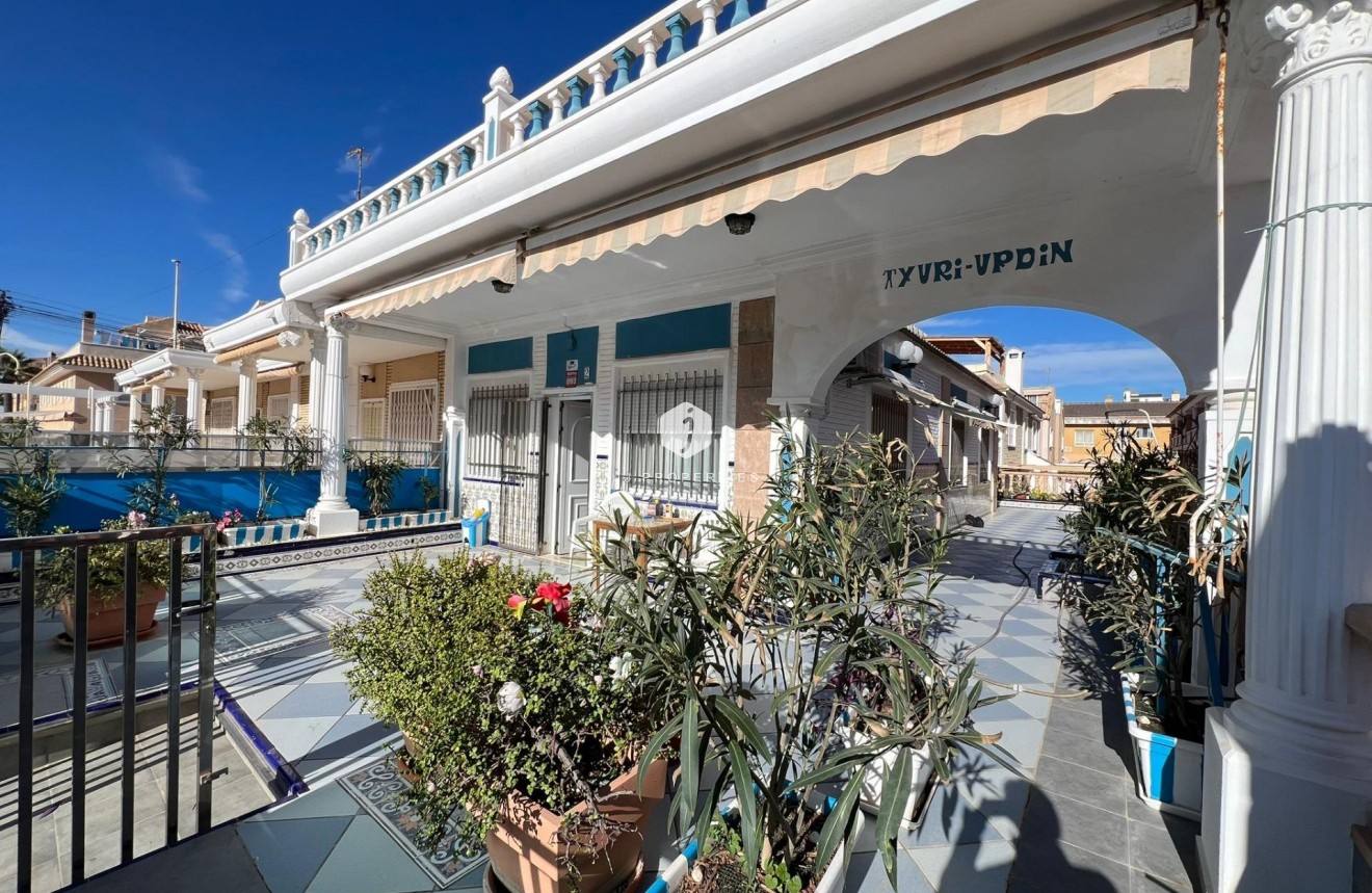 Tweedehands - Chalet -
Torrevieja - La Mata