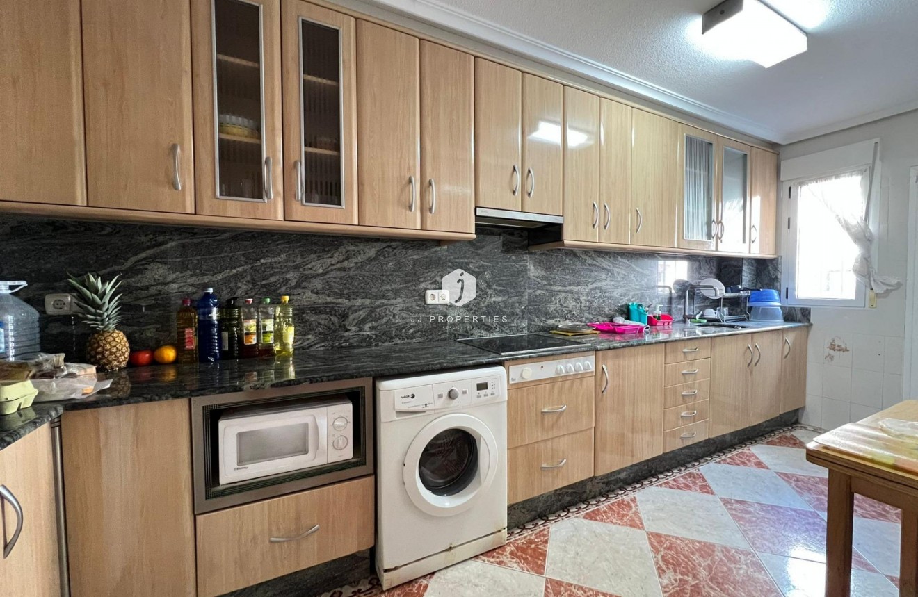 Tweedehands - Chalet -
Torrevieja - La Mata