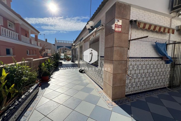 Tweedehands - Chalet -
Torrevieja - La Mata