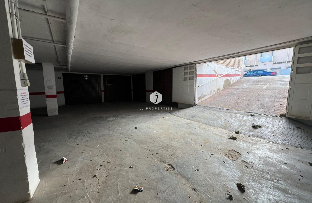 Tweedehands - Chalet -
Torrevieja - La Mata