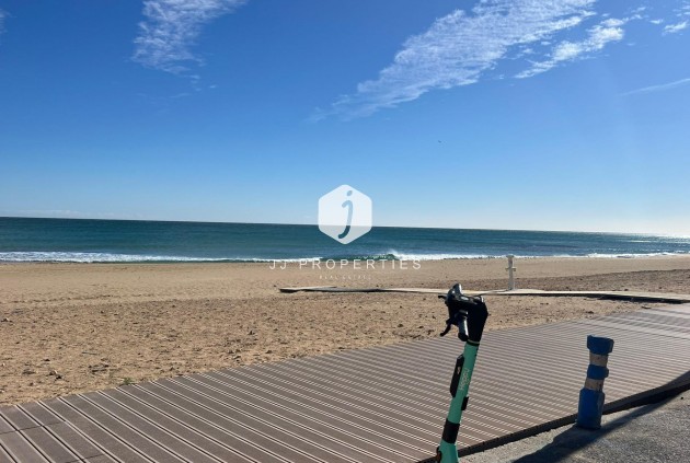 Tweedehands - Chalet -
Torrevieja - La Mata